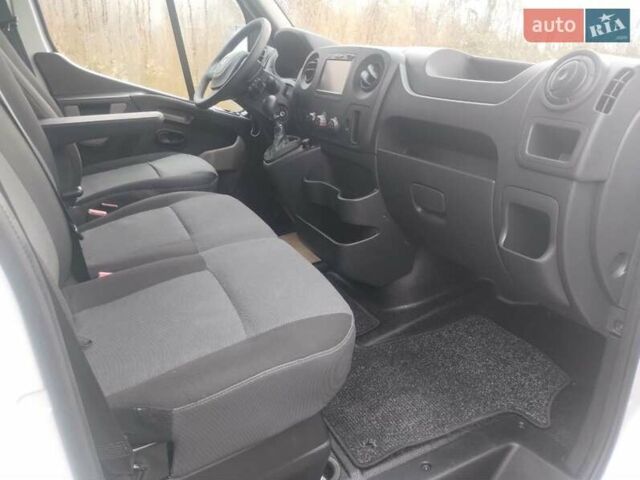 Білий Рено Мастєр, об'ємом двигуна 2.3 л та пробігом 121 тис. км за 17900 $, фото 17 на Automoto.ua