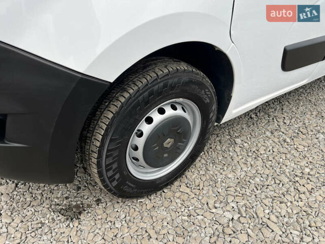 Белый Рено Мастер, объемом двигателя 2.3 л и пробегом 280 тыс. км за 15300 $, фото 14 на Automoto.ua