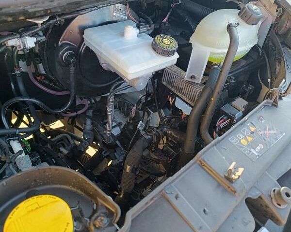 Белый Рено Мастер, объемом двигателя 2.3 л и пробегом 277 тыс. км за 16500 $, фото 36 на Automoto.ua