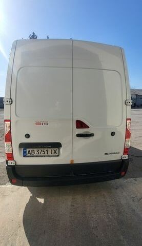 Белый Рено Мастер, объемом двигателя 2.3 л и пробегом 299 тыс. км за 14900 $, фото 3 на Automoto.ua