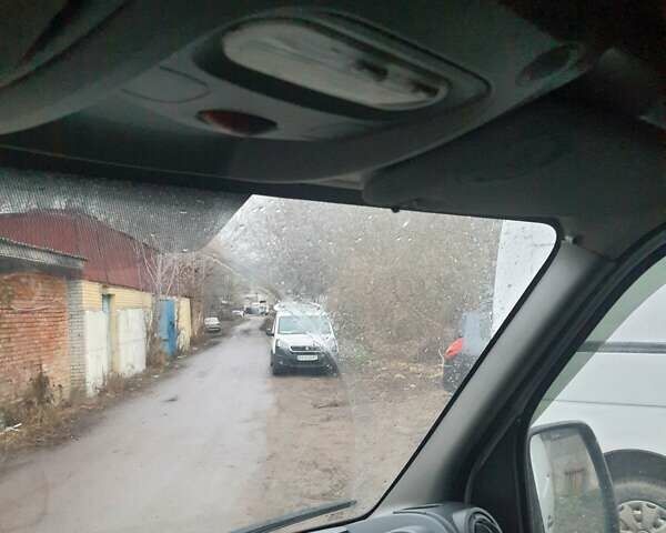 Білий Рено Мастєр, об'ємом двигуна 2.3 л та пробігом 326 тис. км за 14200 $, фото 1 на Automoto.ua