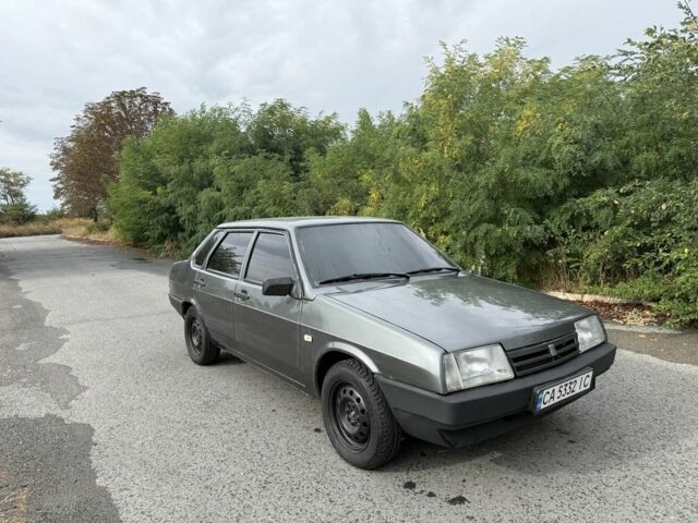 Белый Рено Мастер, объемом двигателя 2.3 л и пробегом 278 тыс. км за 16400 $, фото 1 на Automoto.ua