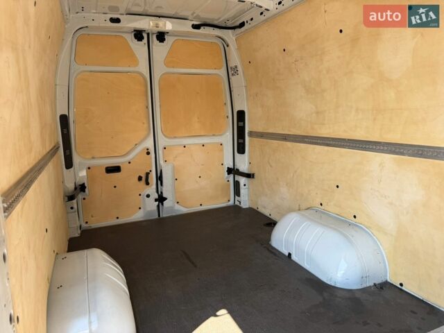 Белый Рено Мастер, объемом двигателя 2.3 л и пробегом 288 тыс. км за 18499 $, фото 18 на Automoto.ua