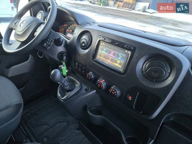 Белый Рено Мастер, объемом двигателя 2.3 л и пробегом 213 тыс. км за 17950 $, фото 38 на Automoto.ua