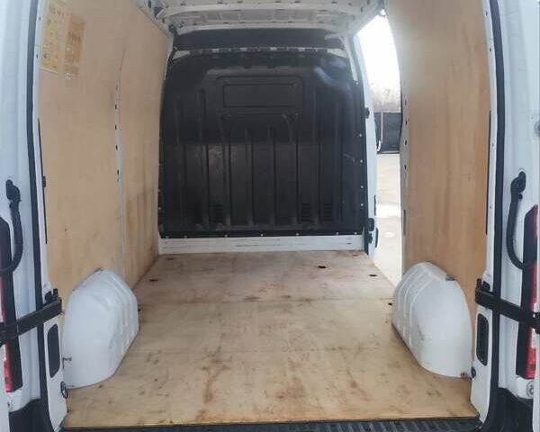 Белый Рено Мастер, объемом двигателя 2.3 л и пробегом 293 тыс. км за 14500 $, фото 21 на Automoto.ua