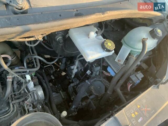 Білий Рено Мастєр, об'ємом двигуна 2.3 л та пробігом 297 тис. км за 15200 $, фото 20 на Automoto.ua