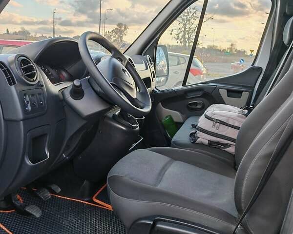 Білий Рено Мастєр, об'ємом двигуна 2.3 л та пробігом 280 тис. км за 15500 $, фото 1 на Automoto.ua