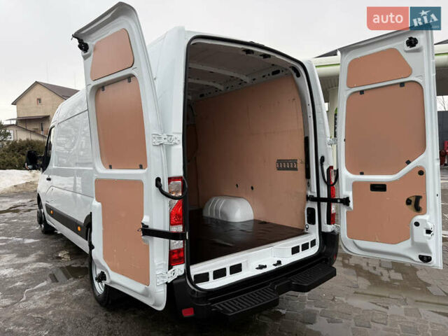 Белый Рено Мастер, объемом двигателя 2.3 л и пробегом 218 тыс. км за 19500 $, фото 105 на Automoto.ua
