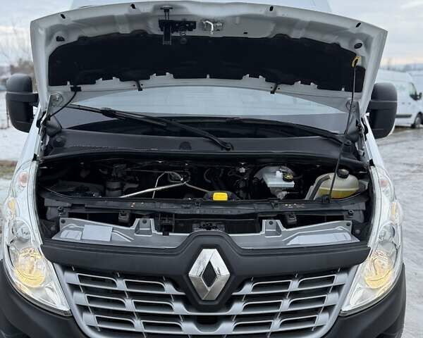 Білий Рено Мастєр, об'ємом двигуна 2.3 л та пробігом 197 тис. км за 16400 $, фото 27 на Automoto.ua