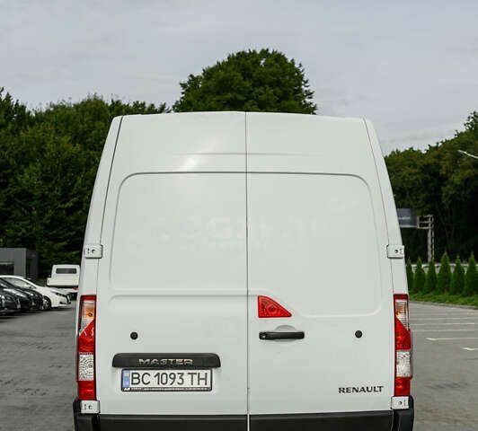 Белый Рено Мастер, объемом двигателя 2.3 л и пробегом 265 тыс. км за 17490 $, фото 7 на Automoto.ua
