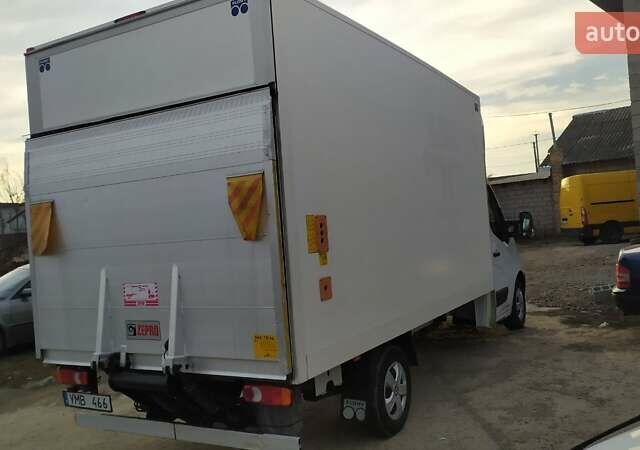 Белый Рено Мастер, объемом двигателя 2.3 л и пробегом 270 тыс. км за 18850 $, фото 9 на Automoto.ua