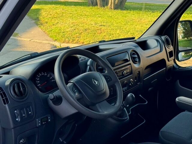 Белый Рено Мастер, объемом двигателя 2.3 л и пробегом 177 тыс. км за 21450 $, фото 16 на Automoto.ua