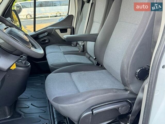Белый Рено Мастер, объемом двигателя 2.3 л и пробегом 177 тыс. км за 21850 $, фото 17 на Automoto.ua