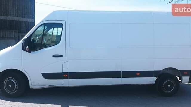 Белый Рено Мастер, объемом двигателя 2.3 л и пробегом 424 тыс. км за 16000 $, фото 1 на Automoto.ua