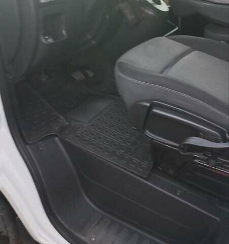 Белый Рено Мастер, объемом двигателя 2.3 л и пробегом 233 тыс. км за 16800 $, фото 15 на Automoto.ua