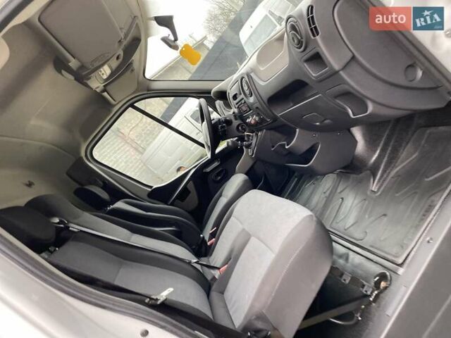 Білий Рено Мастєр, об'ємом двигуна 2.3 л та пробігом 162 тис. км за 18300 $, фото 36 на Automoto.ua