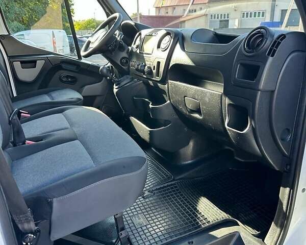 Білий Рено Мастєр, об'ємом двигуна 2.3 л та пробігом 260 тис. км за 19200 $, фото 33 на Automoto.ua