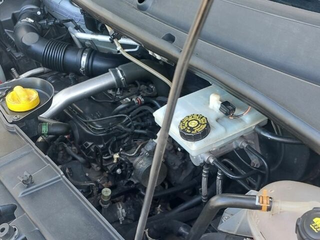 Белый Рено Мастер, объемом двигателя 2.3 л и пробегом 24 тыс. км за 19500 $, фото 4 на Automoto.ua