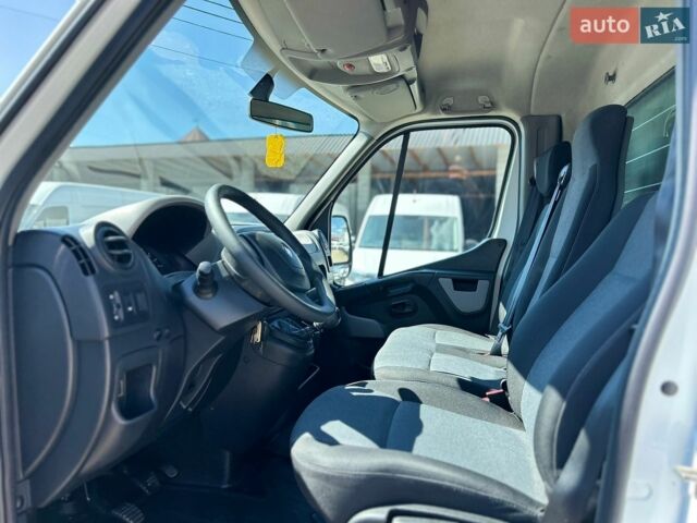 Белый Рено Мастер, объемом двигателя 2.3 л и пробегом 163 тыс. км за 18350 $, фото 27 на Automoto.ua