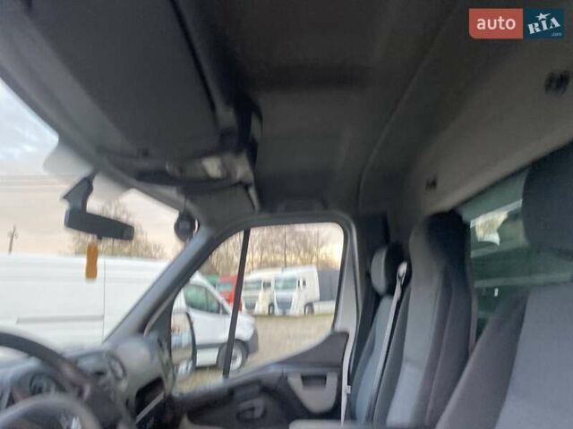 Белый Рено Мастер, объемом двигателя 2.3 л и пробегом 198 тыс. км за 18800 $, фото 43 на Automoto.ua