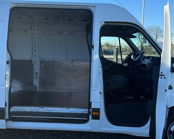 Белый Рено Мастер, объемом двигателя 2.3 л и пробегом 217 тыс. км за 20700 $, фото 10 на Automoto.ua