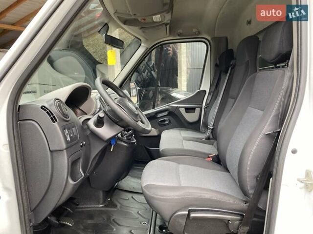 Білий Рено Мастєр, об'ємом двигуна 2.3 л та пробігом 162 тис. км за 18300 $, фото 41 на Automoto.ua