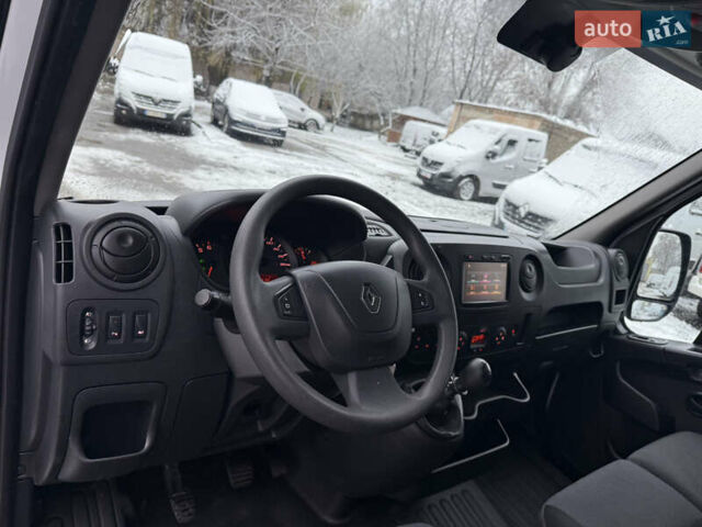 Белый Рено Мастер, объемом двигателя 0 л и пробегом 207 тыс. км за 18700 $, фото 35 на Automoto.ua