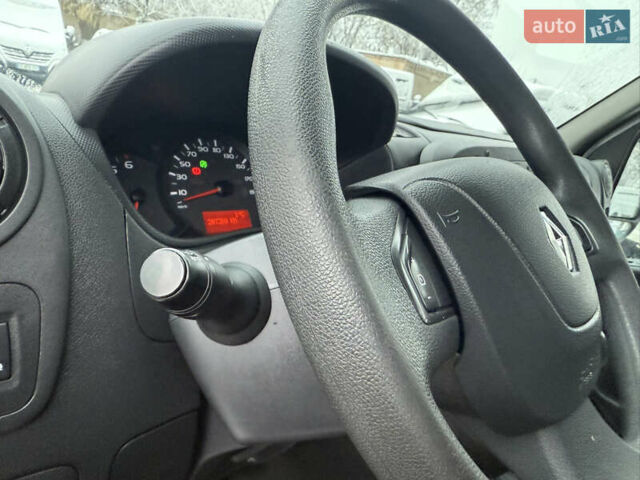 Белый Рено Мастер, объемом двигателя 0 л и пробегом 207 тыс. км за 18700 $, фото 32 на Automoto.ua