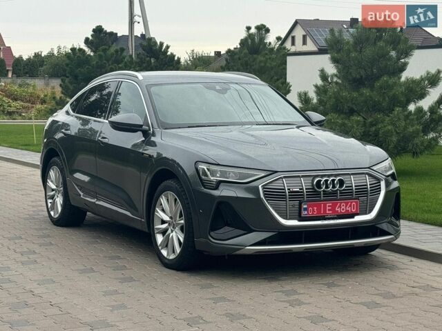 Белый Рено Мастер, объемом двигателя 2.3 л и пробегом 283 тыс. км за 16600 $, фото 16 на Automoto.ua