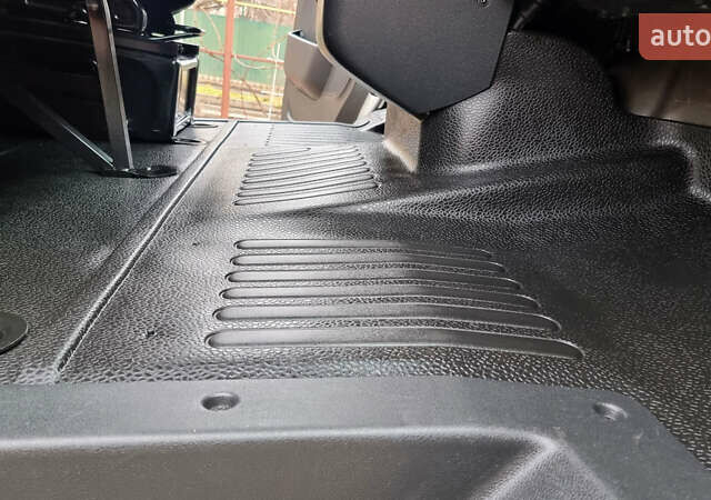 Белый Рено Мастер, объемом двигателя 2.3 л и пробегом 235 тыс. км за 18700 $, фото 40 на Automoto.ua