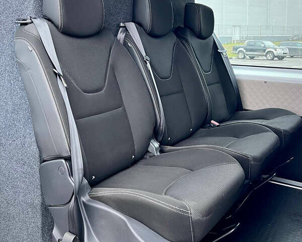 Белый Рено Мастер, объемом двигателя 2.3 л и пробегом 344 тыс. км за 17500 $, фото 34 на Automoto.ua