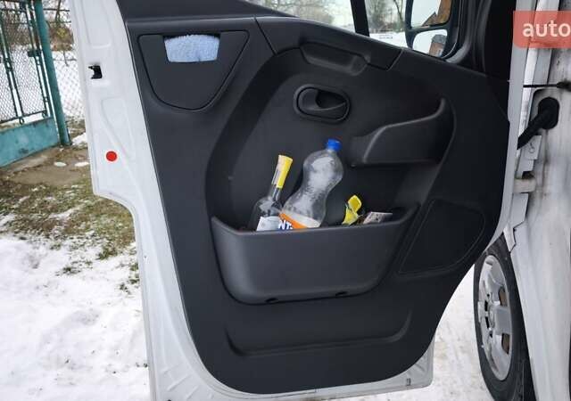 Білий Рено Мастєр, об'ємом двигуна 2.3 л та пробігом 350 тис. км за 17700 $, фото 27 на Automoto.ua