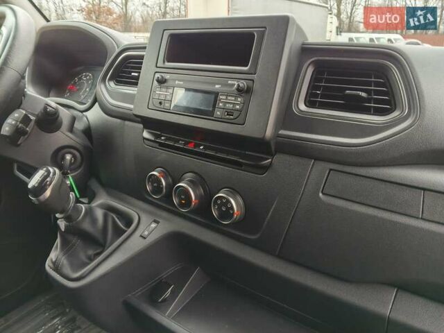 Белый Рено Мастер, объемом двигателя 2.3 л и пробегом 240 тыс. км за 16150 $, фото 16 на Automoto.ua