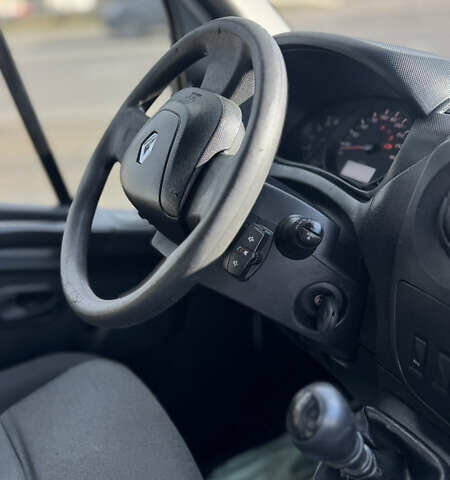 Білий Рено Мастєр, об'ємом двигуна 2.3 л та пробігом 360 тис. км за 17899 $, фото 13 на Automoto.ua