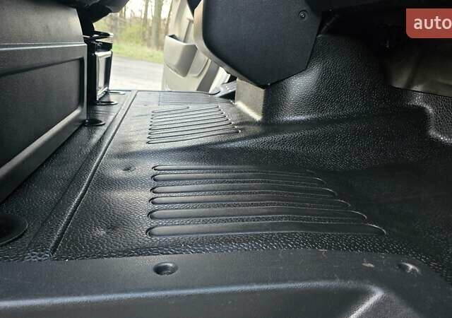 Белый Рено Мастер, объемом двигателя 2.3 л и пробегом 202 тыс. км за 17800 $, фото 24 на Automoto.ua