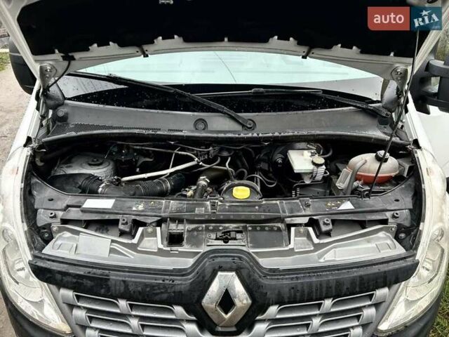 Білий Рено Мастєр, об'ємом двигуна 2.3 л та пробігом 401 тис. км за 17500 $, фото 10 на Automoto.ua