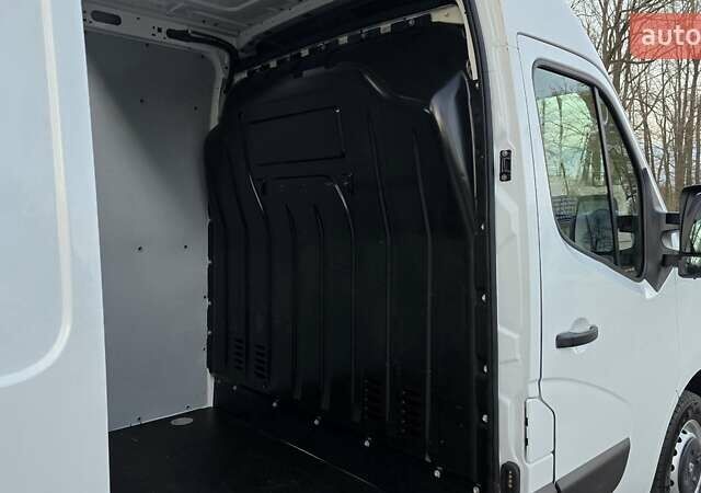 Белый Рено Мастер, объемом двигателя 2.3 л и пробегом 202 тыс. км за 17800 $, фото 34 на Automoto.ua