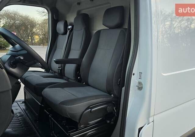 Белый Рено Мастер, объемом двигателя 2.3 л и пробегом 202 тыс. км за 17800 $, фото 14 на Automoto.ua