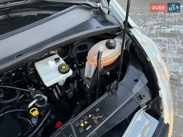 Білий Рено Мастєр, об'ємом двигуна 2.3 л та пробігом 224 тис. км за 19500 $, фото 122 на Automoto.ua