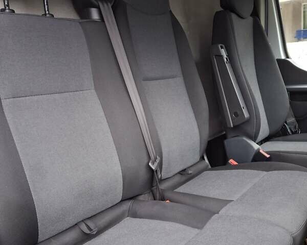 Белый Рено Мастер, объемом двигателя 0 л и пробегом 328 тыс. км за 16900 $, фото 19 на Automoto.ua