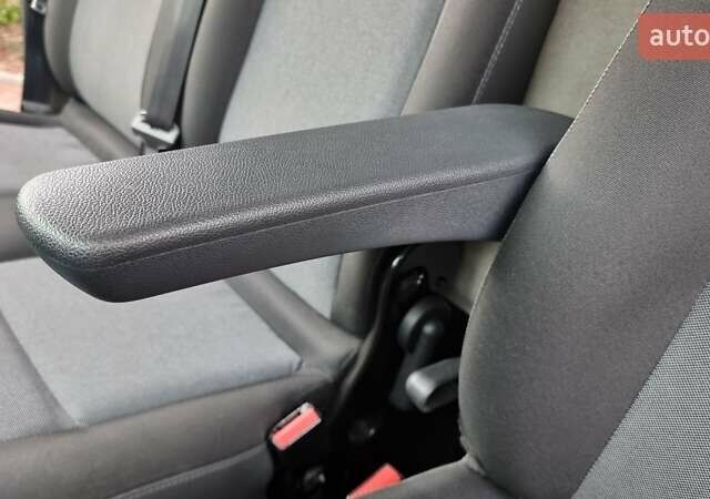 Белый Рено Мастер, объемом двигателя 2.3 л и пробегом 235 тыс. км за 18700 $, фото 25 на Automoto.ua