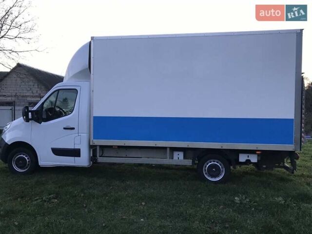 Белый Рено Мастер, объемом двигателя 2.3 л и пробегом 264 тыс. км за 18300 $, фото 5 на Automoto.ua