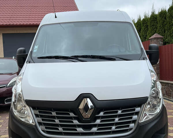 Белый Рено Мастер, объемом двигателя 2.3 л и пробегом 253 тыс. км за 19000 $, фото 5 на Automoto.ua