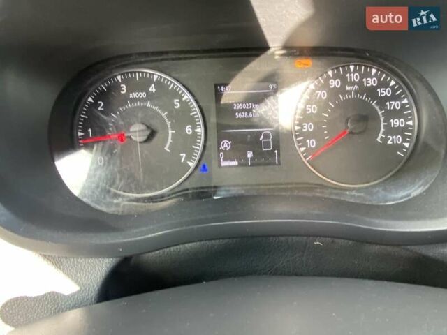 Рено Мастер 2019 в Львове на Automoto.ua Белый Рено Мастер, объемом двигателя 2.3 л и пробегом 294 тыс. км за 19650 $, фото 19 на Automoto.ua