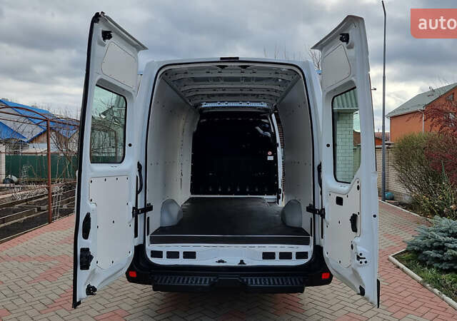 Белый Рено Мастер, объемом двигателя 2.3 л и пробегом 235 тыс. км за 18700 $, фото 50 на Automoto.ua