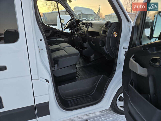 Белый Рено Мастер, объемом двигателя 2.3 л и пробегом 189 тыс. км за 22500 $, фото 43 на Automoto.ua