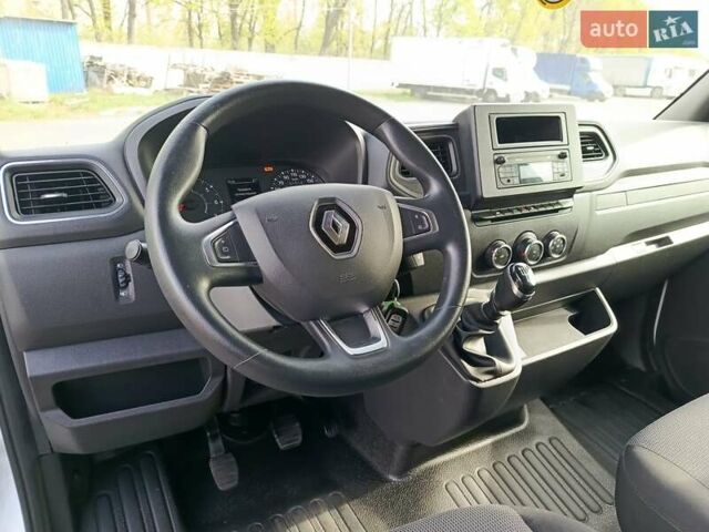 Белый Рено Мастер, объемом двигателя 2.3 л и пробегом 240 тыс. км за 16950 $, фото 15 на Automoto.ua