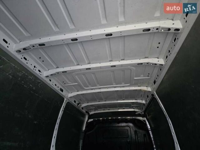 Белый Рено Мастер, объемом двигателя 2.3 л и пробегом 299 тыс. км за 21499 $, фото 20 на Automoto.ua