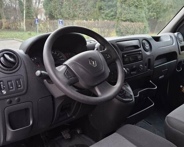 Белый Рено Мастер, объемом двигателя 2.3 л и пробегом 328 тыс. км за 17100 $, фото 25 на Automoto.ua