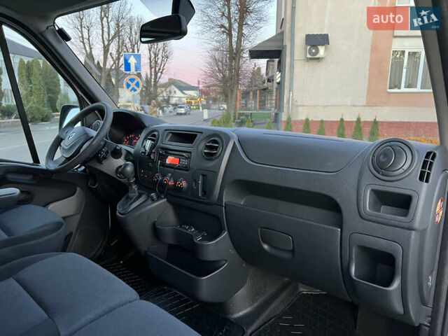 Белый Рено Мастер, объемом двигателя 2.3 л и пробегом 208 тыс. км за 18500 $, фото 49 на Automoto.ua